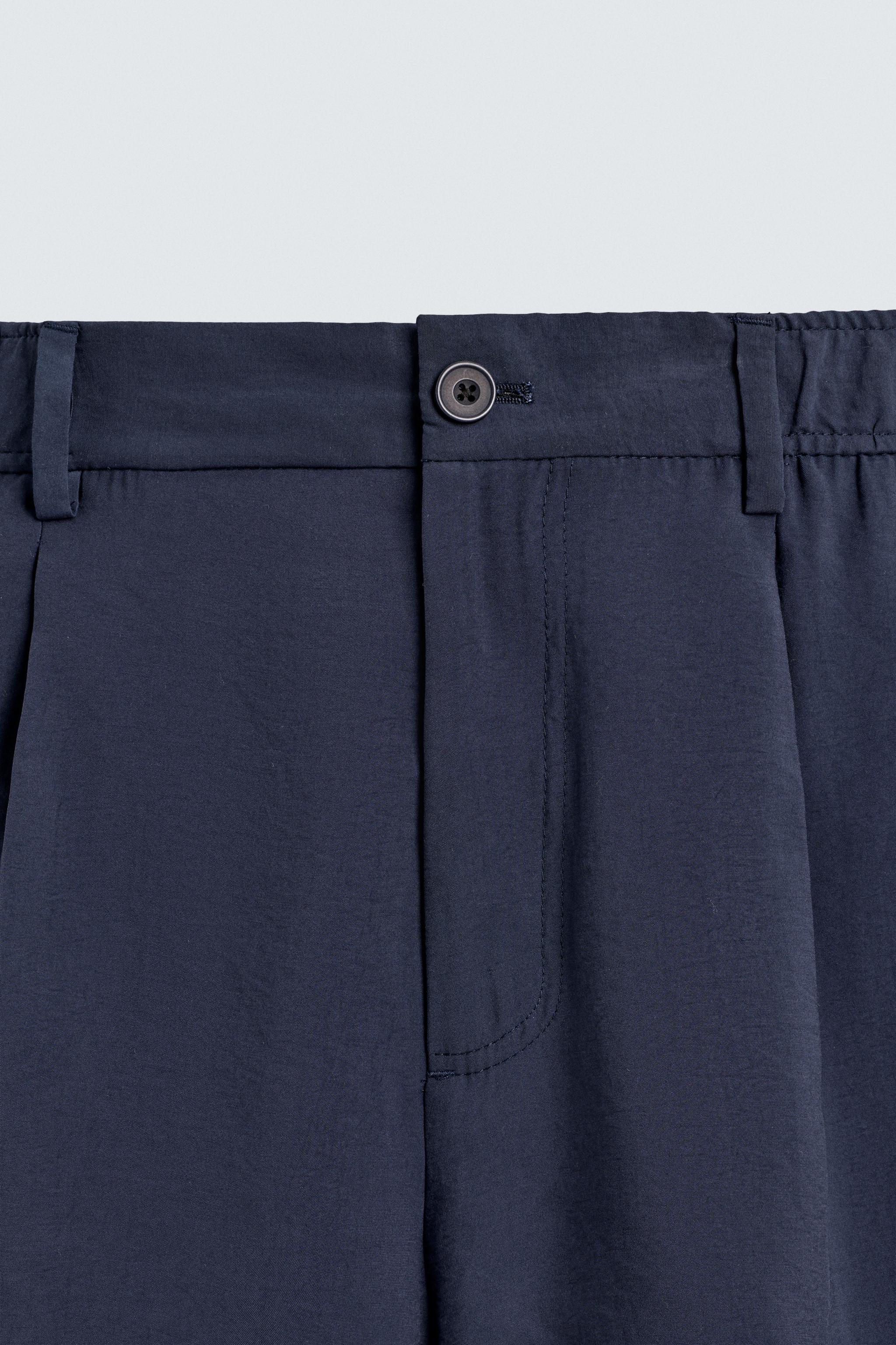 SOFT FLOWY PLEATED SHORTS